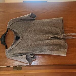 Daytrip loose fit blouse with tie front